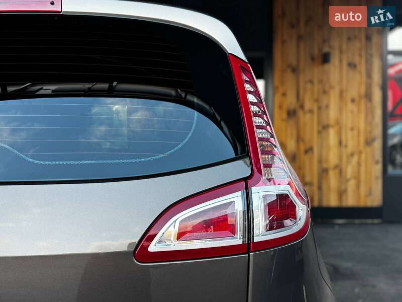 Минивэн Renault Megane Scenic 2010 в Виннице