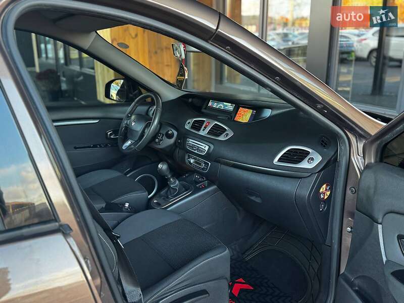 Минивэн Renault Megane Scenic 2010 в Виннице