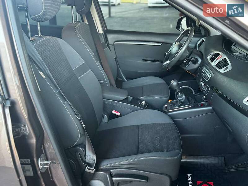 Минивэн Renault Megane Scenic 2010 в Виннице