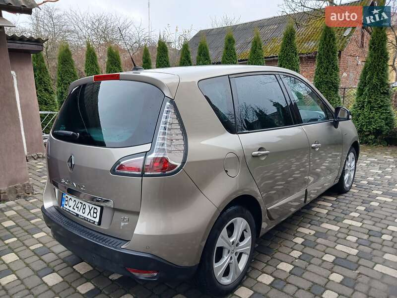 Мінівен Renault Megane Scenic 2012 в Ходореві