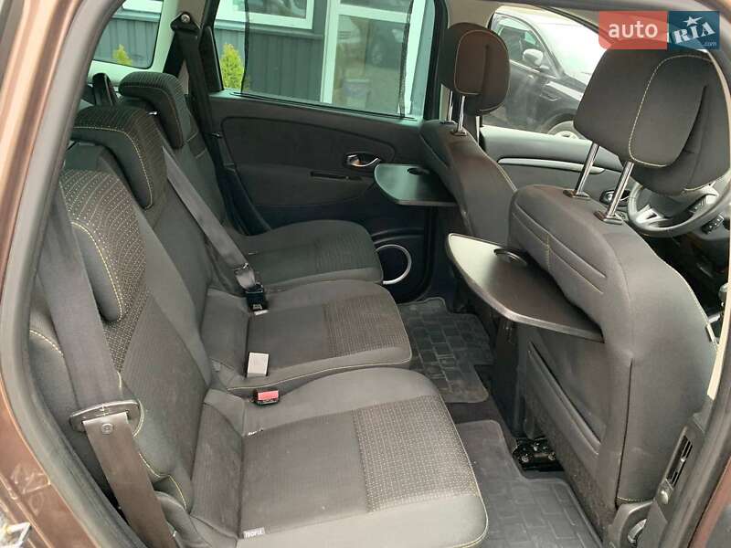 Мінівен Renault Megane Scenic 2010 в Коломиї