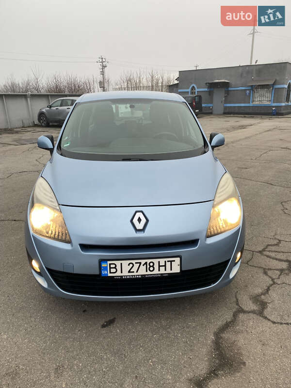Минивэн Renault Megane Scenic 1996 в Кропивницком фото 2 Минивэн Renault Megane Scenic 1996 в Кропивницком