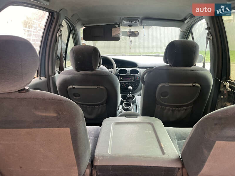 Мінівен Renault Megane Scenic 1998 в Чернівцях фото 5 Мінівен Renault Megane Scenic 1998 в Чернівцях