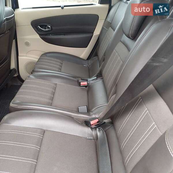 Минивэн Renault Megane Scenic 2013 в Синельниково