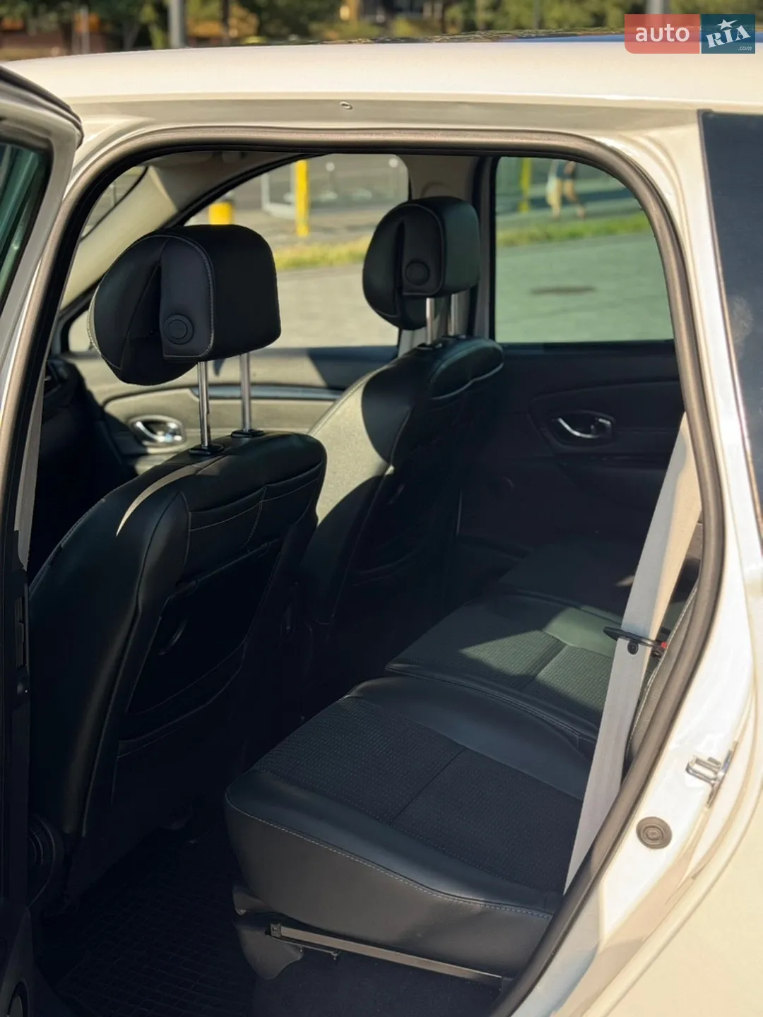 2012 Renault Scenic - мініатюра 11