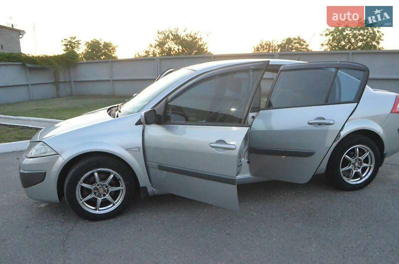 Седан Renault Megane 2006 в Кропивницком