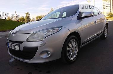 Хэтчбек Renault Megane 2011 в Червонограде