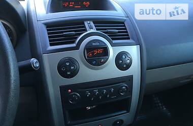 Седан Renault Megane 2003 в 