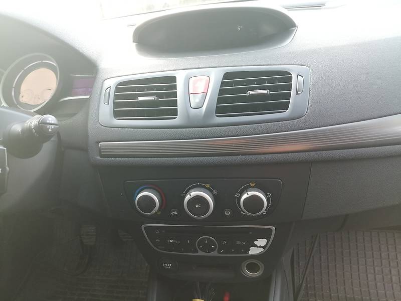 Універсал Renault Megane 2010 в Радивиліві фото 22 Універсал Renault Megane 2010 в Радивиліві