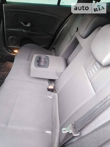 Універсал Renault Megane 2010 в Радивиліві фото 26 Універсал Renault Megane 2010 в Радивиліві