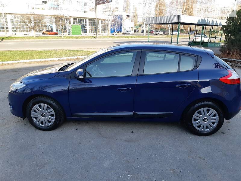 Хетчбек Renault Megane 2009 в 