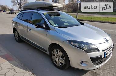 Універсал Renault Megane 2011 в  фото 5 Універсал Renault Megane 2011 в