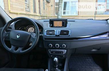 Хетчбек Renault Megane 2012 в 