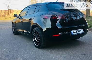 Хетчбек Renault Megane 2012 в 