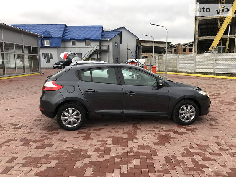 Хетчбек Renault Megane 2010 в Рівному фото 4 Хетчбек Renault Megane 2010 в Рівному