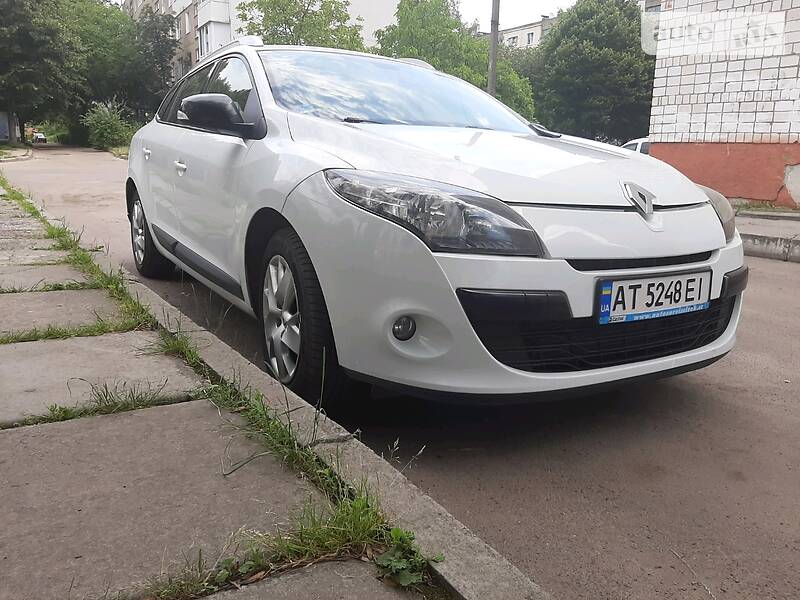 Універсал Renault Megane 2011 в Львові фото 5 Універсал Renault Megane 2011 в Львові