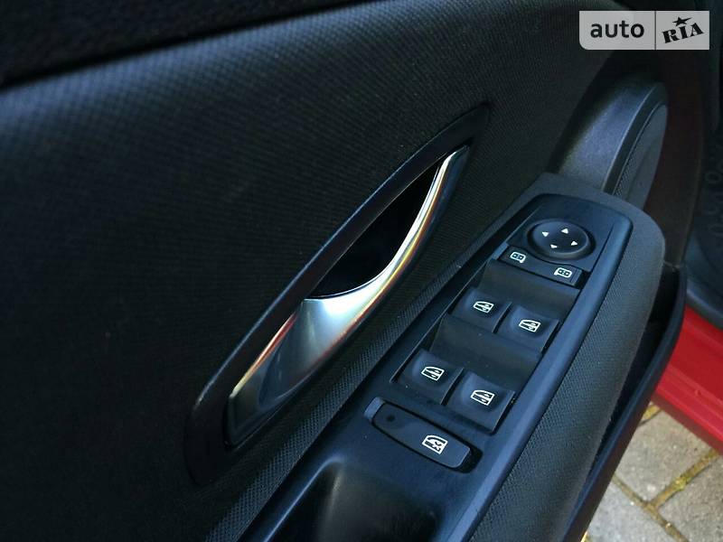 Універсал Renault Megane 2010 в Самборі фото 12 Універсал Renault Megane 2010 в Самборі