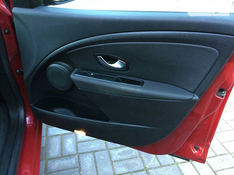 Універсал Renault Megane 2010 в Самборі фото 29 Універсал Renault Megane 2010 в Самборі