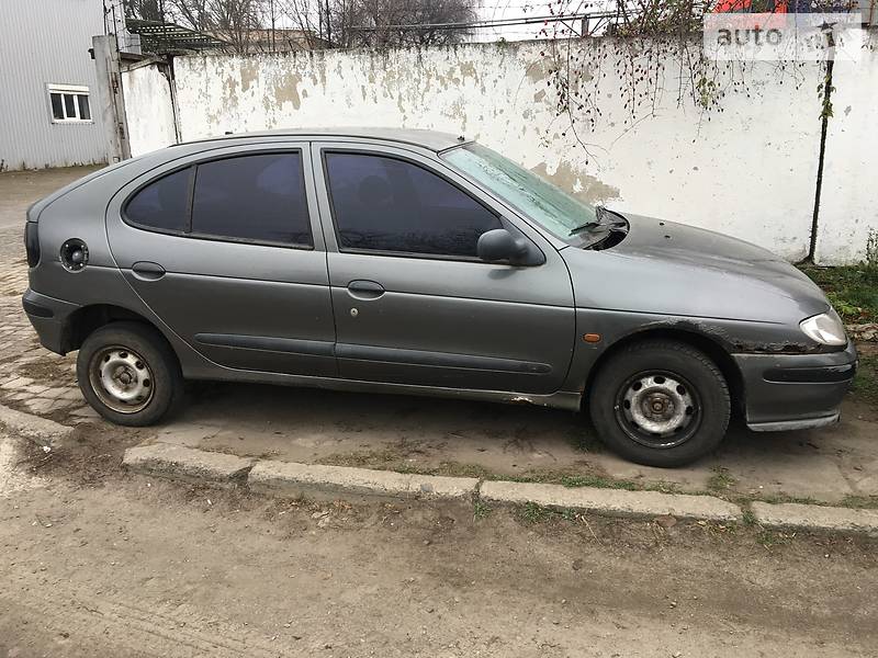 Хэтчбек Renault Megane 1996 в Луцке