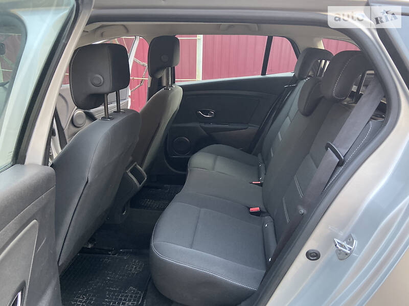 Універсал Renault Megane 2015 в Конотопі