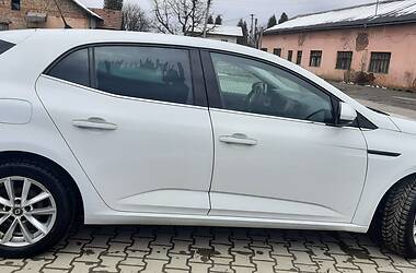 Хэтчбек Renault Megane 2017 в 