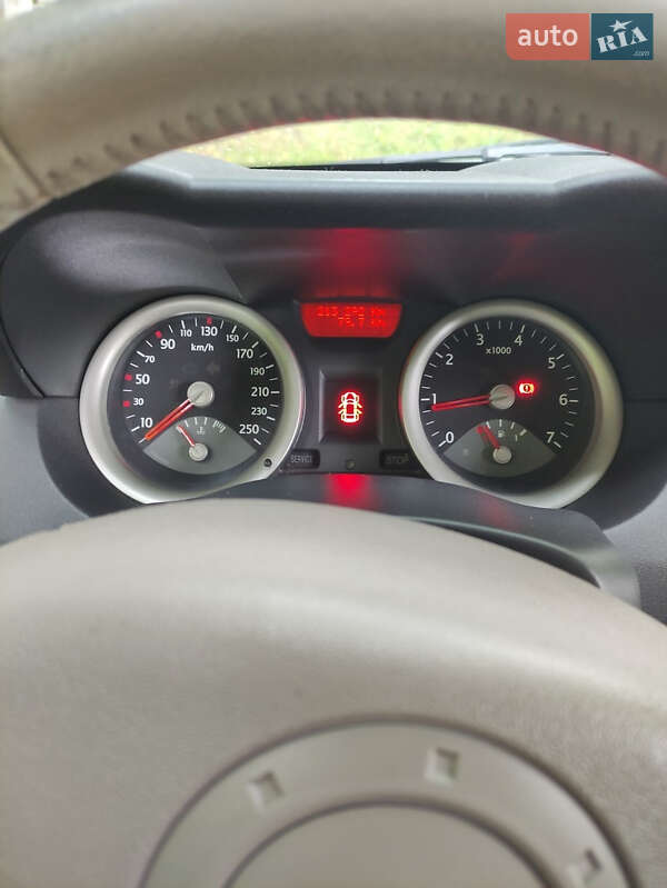 Хэтчбек Renault Megane 2003 в Теофиполе фото 23 Хэтчбек Renault Megane 2003 в Теофиполе