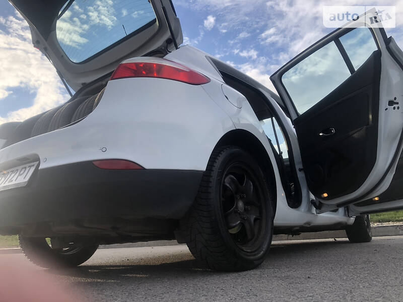 Хетчбек Renault Megane 2012 в Дніпрі фото 18 Хетчбек Renault Megane 2012 в Дніпрі