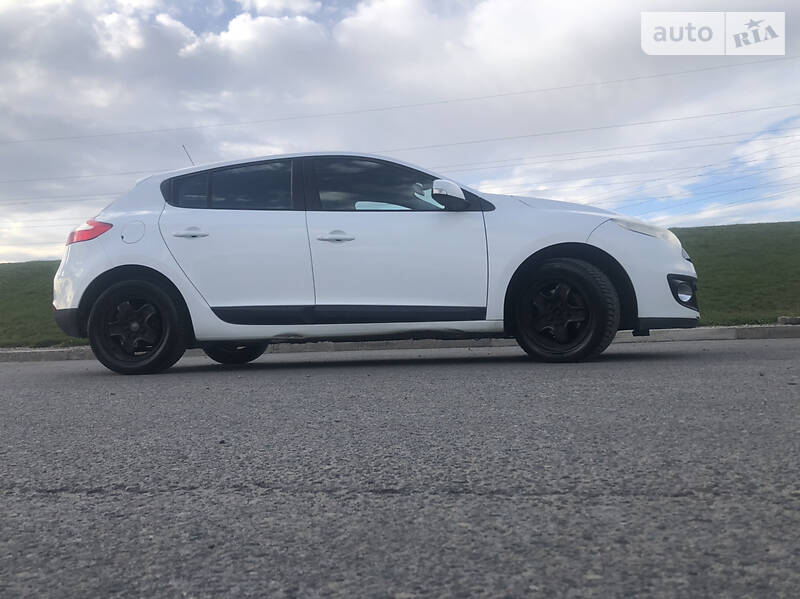 Хетчбек Renault Megane 2012 в Дніпрі фото 25 Хетчбек Renault Megane 2012 в Дніпрі