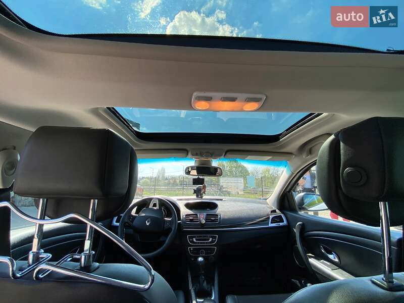 Универсал Renault Megane 2010 в Луцке фото 19 Универсал Renault Megane 2010 в Луцке