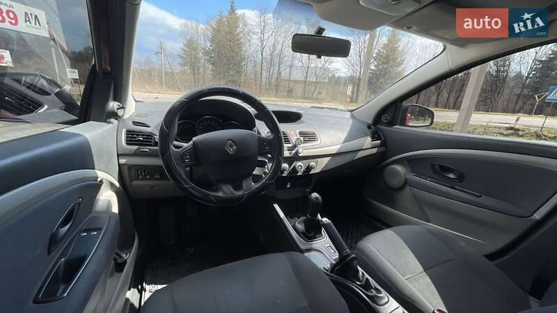 Хэтчбек Renault Megane 2010 в Трускавце фото 20 Хэтчбек Renault Megane 2010 в Трускавце