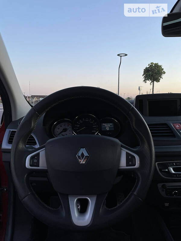 Купе Renault Megane 2011 в Шостці