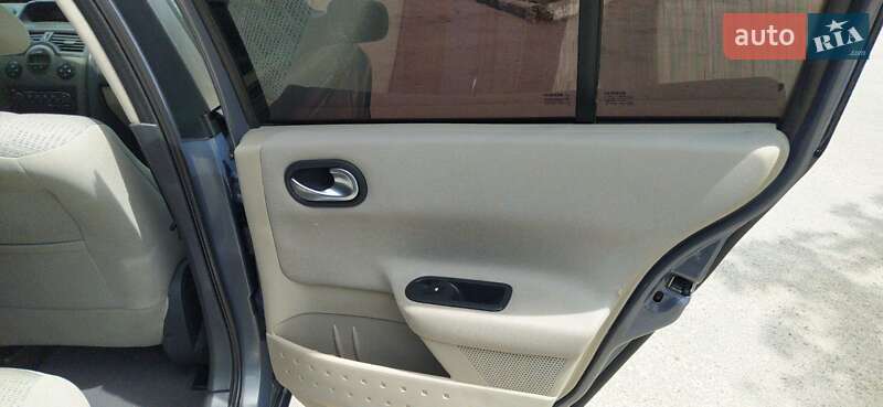 Хэтчбек Renault Megane 2007 в Ивано-Франковске фото 11 Хэтчбек Renault Megane 2007 в Ивано-Франковске
