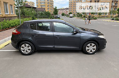 Хэтчбек Renault Megane 2010 в Киеве