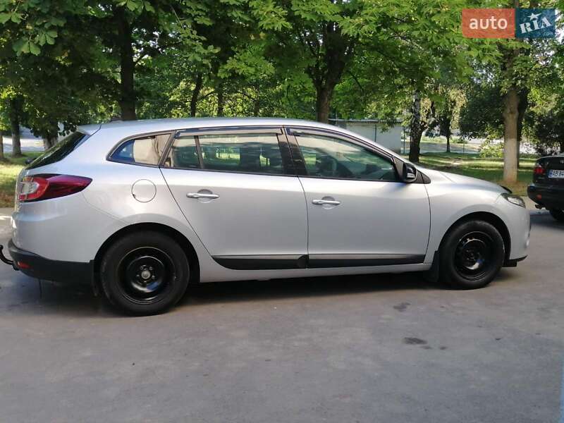 Универсал Renault Megane 2011 в Ладыжине фото 9 Универсал Renault Megane 2011 в Ладыжине