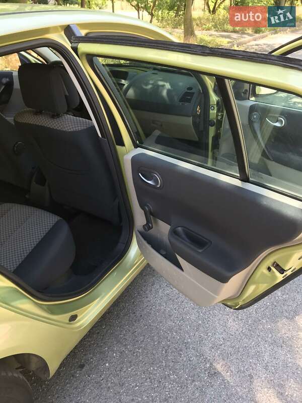 Хетчбек Renault Megane 2004 в Кривому Розі