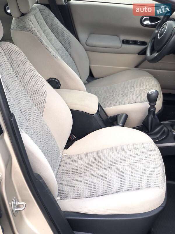 Универсал Renault Megane 2007 в Ивано-Франковске фото 5 Универсал Renault Megane 2007 в Ивано-Франковске