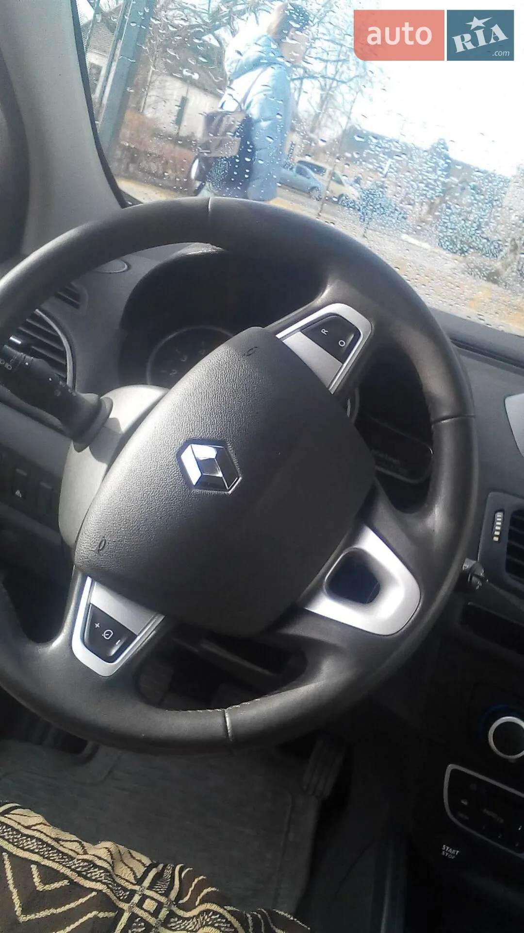 2012 Renault Megane - мініатюра 11