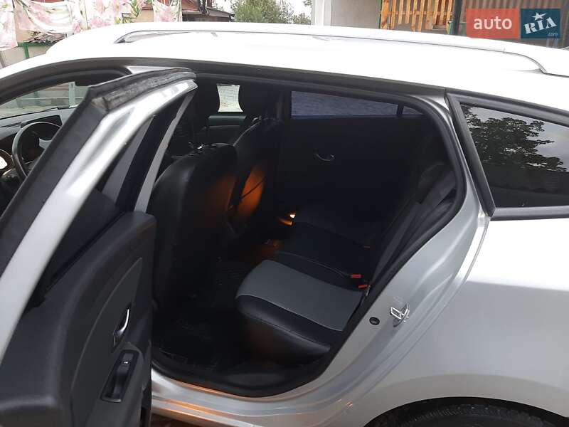 Универсал Renault Megane 2010 в Хмельницком фото 12 Универсал Renault Megane 2010 в Хмельницком