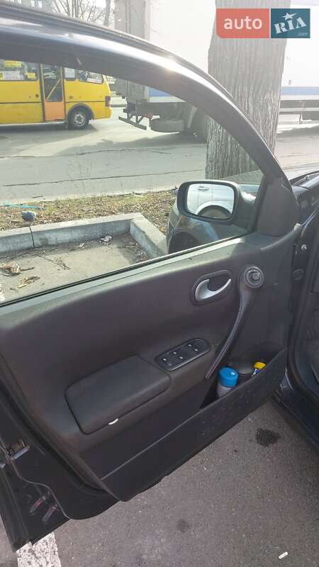 Седан Renault Megane 2008 в Киеве фото 2 Седан Renault Megane 2008 в Киеве