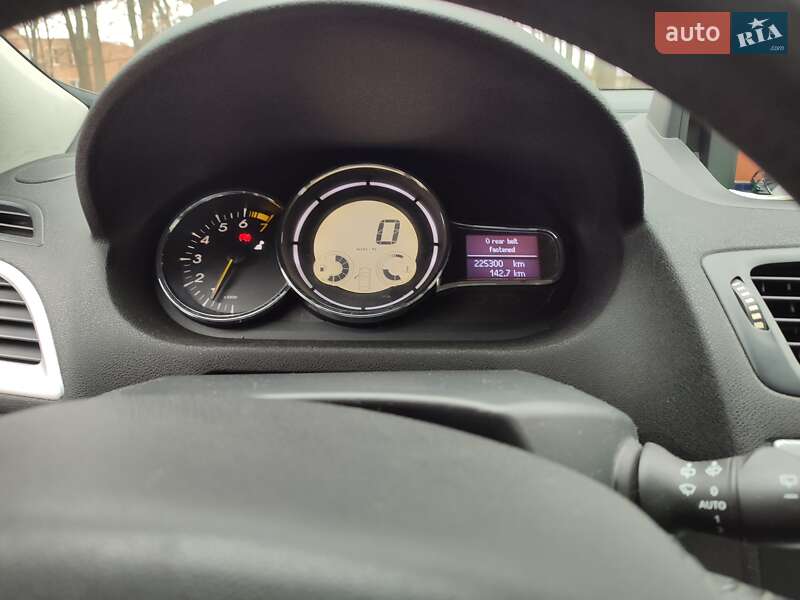Универсал Renault Megane 2010 в Умани фото 132 Универсал Renault Megane 2010 в Умани