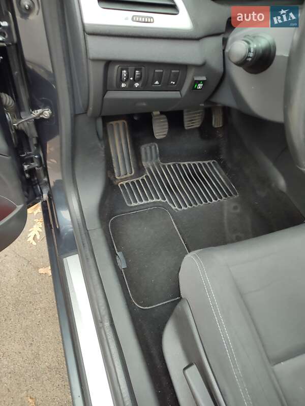 Универсал Renault Megane 2010 в Умани фото 187 Универсал Renault Megane 2010 в Умани