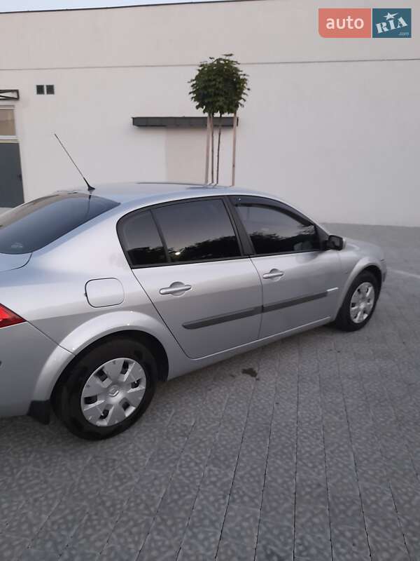 Седан Renault Megane 2006 в Ужгороді