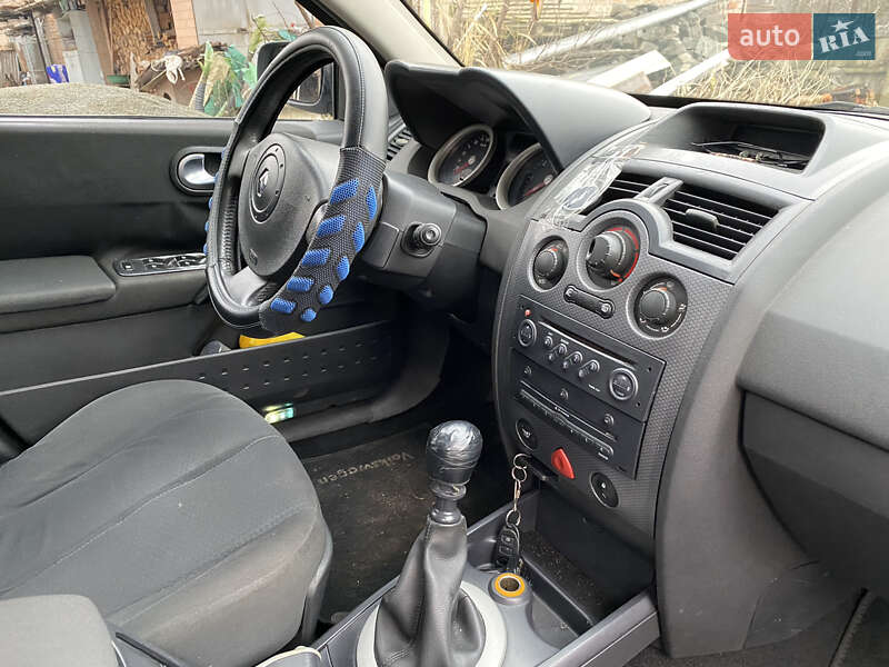 Хэтчбек Renault Megane 2003 в Городище