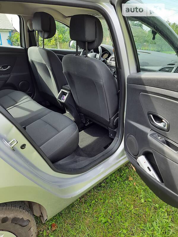 Универсал Renault Megane 2011 в Луцке