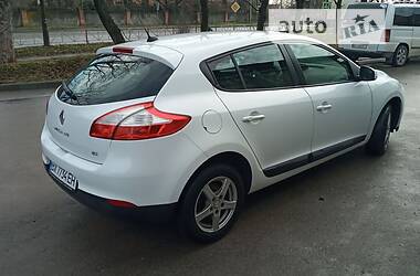 Хетчбек Renault Megane 2013 в 