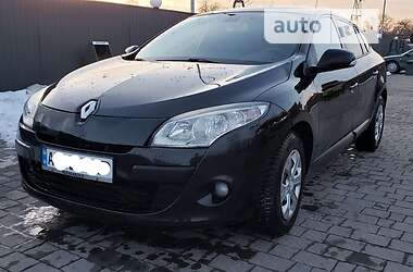 Универсал Renault Megane 2010 в Долине