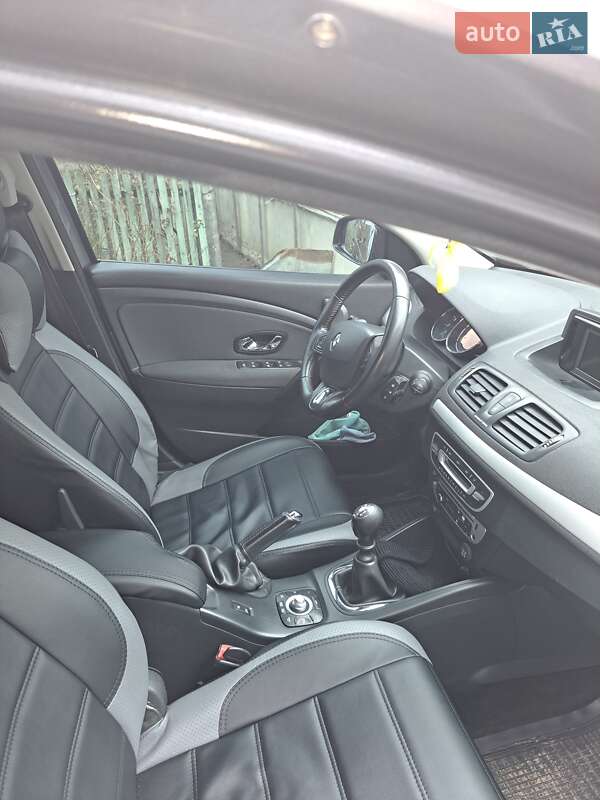Универсал Renault Megane 2013 в Снигиревке фото 14 Универсал Renault Megane 2013 в Снигиревке
