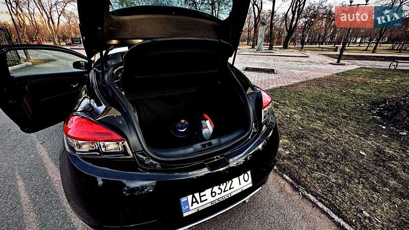 Купе Renault Megane 2010 в Кривом Роге фото 11 Купе Renault Megane 2010 в Кривом Роге