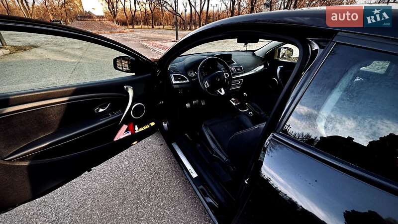 Купе Renault Megane 2010 в Кривом Роге фото 22 Купе Renault Megane 2010 в Кривом Роге