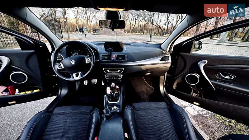 Купе Renault Megane 2010 в Кривом Роге фото 23 Купе Renault Megane 2010 в Кривом Роге